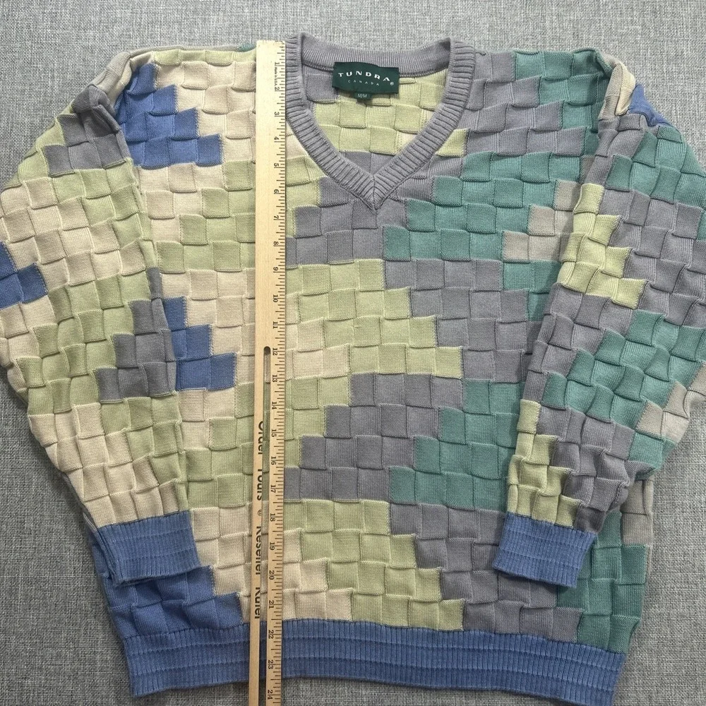 Vtg Tundra Canada Sweater M Geometric 3D Knit Multicolor Mens Cosby Hip Hop - Picture 6 of 9
